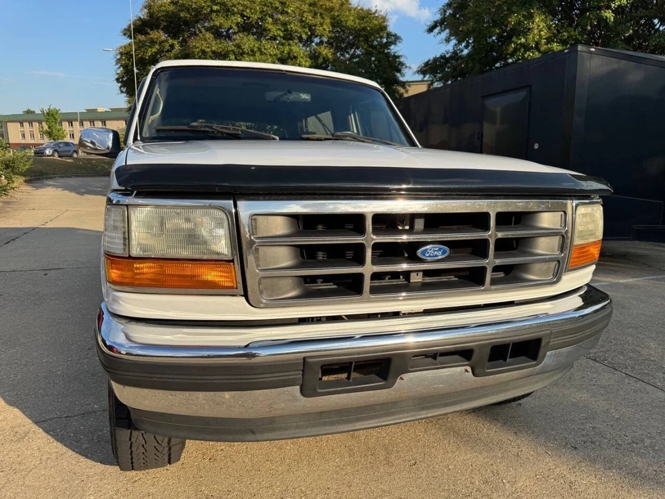 1996 Ford Bronco 5th Gen - Image 5 of 21