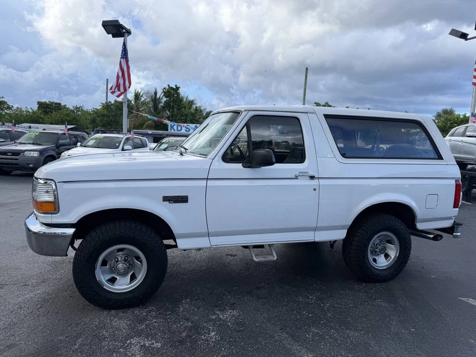 1996 Ford Bronco 5th Gen - Image 5 of 31