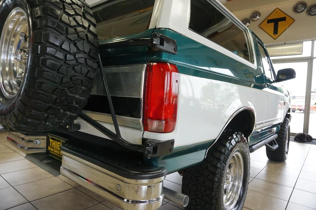 1996 Ford Bronco 5th Gen - Image 16 of 31