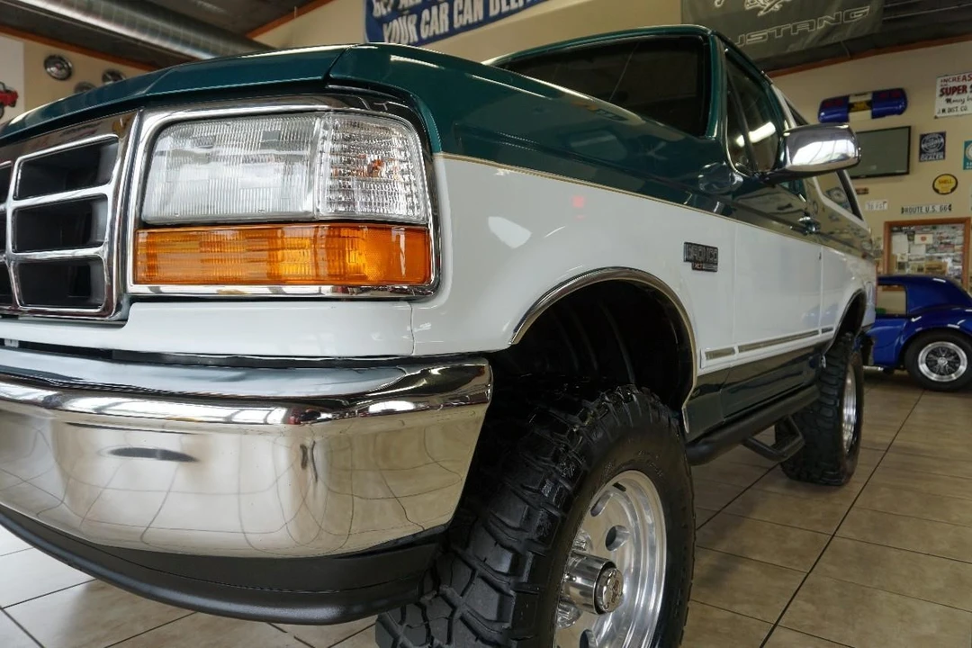 1996 Ford Bronco 5th Gen - Image 13 of 31