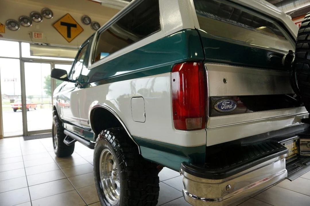 1996 Ford Bronco 5th Gen - Image 15 of 31