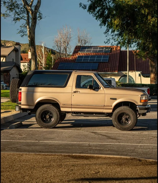 1996 Ford Bronco 5th Gen - Image 4 of 10