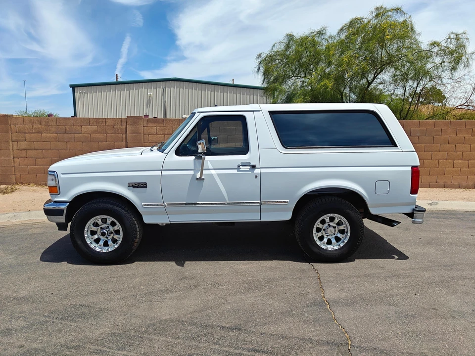 1996 Ford Bronco 5th Gen - Image 7 of 31