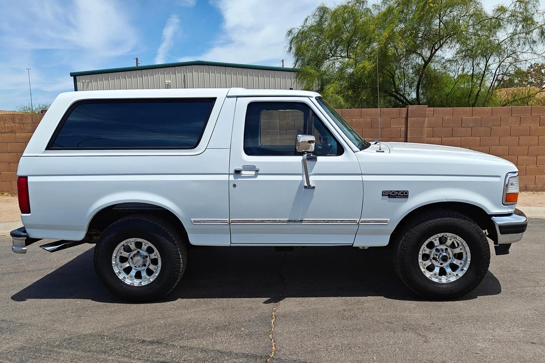 1996 Ford Bronco 5th Gen - Image 3 of 31