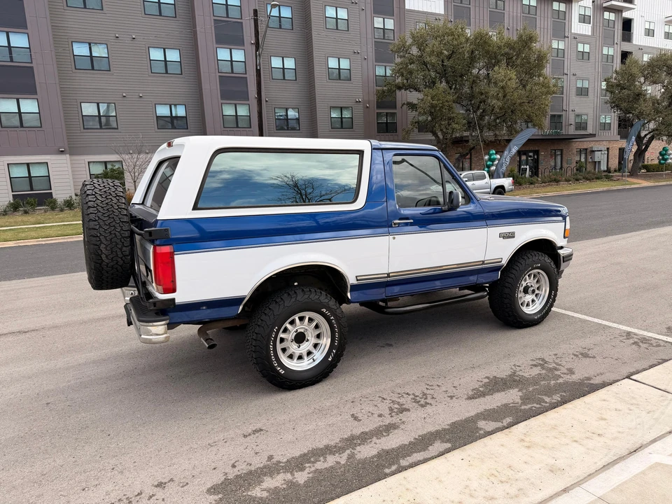 1996 Ford Bronco 5th Gen - Image 22 of 31