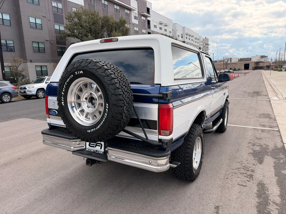 1996 Ford Bronco 5th Gen - Image 21 of 31