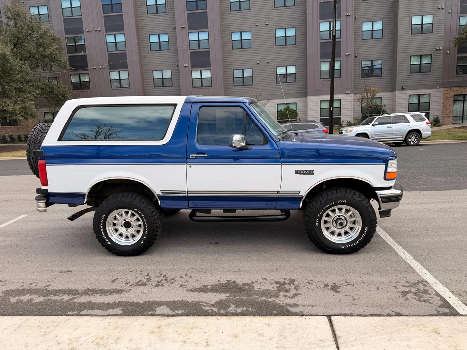 1996 Ford Bronco 5th Gen - Image 24 of 31
