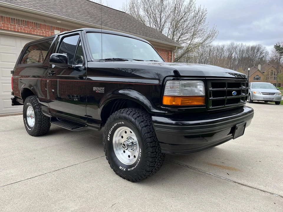 1996 Ford Bronco 5th Gen - Image 17 of 31