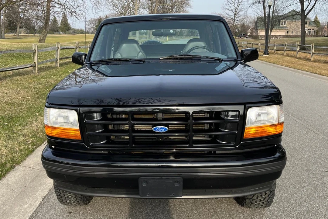 1996 Ford Bronco 5th Gen - Image 2 of 31