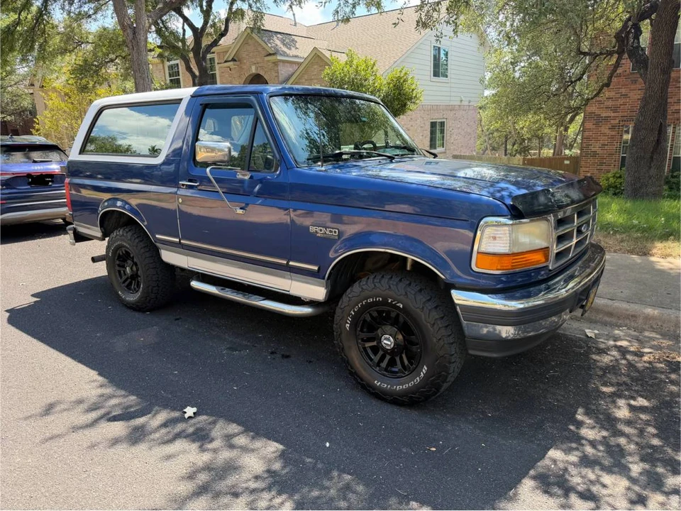 1996 Ford Bronco 5th Gen - Image 2 of 24