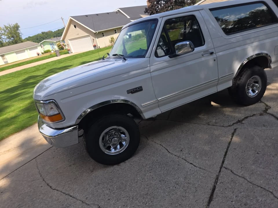 1996 Ford Bronco 5th Gen - Image 9 of 16