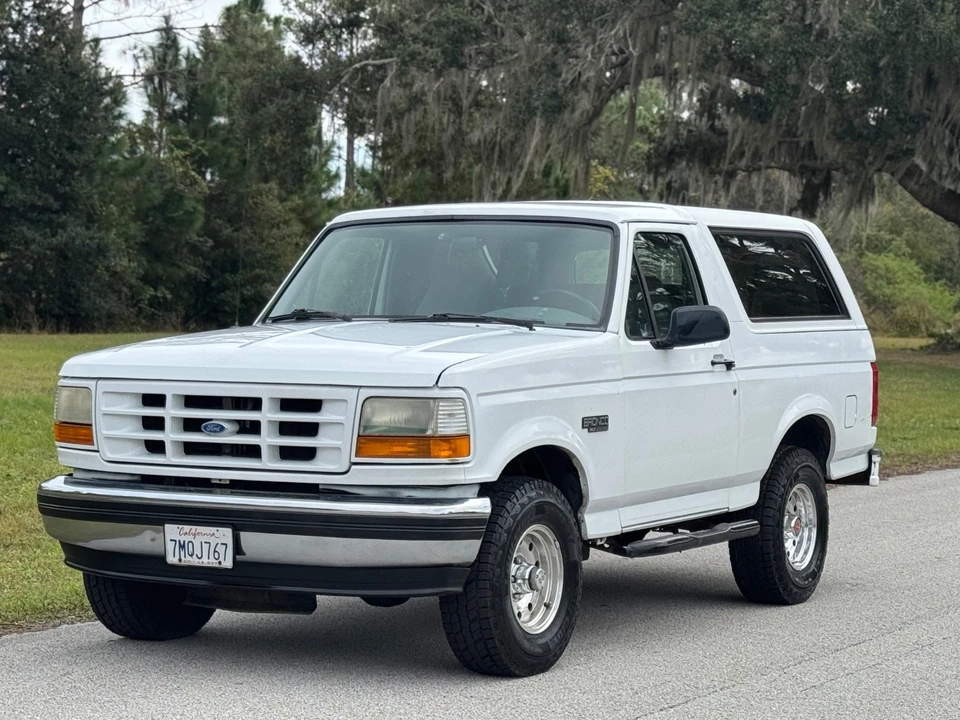 1996 Ford Bronco 5th Gen - Image 2 of 21