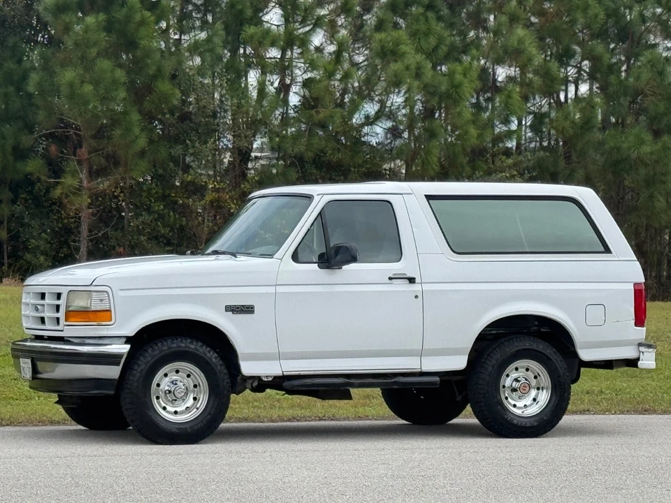 1996 Ford Bronco 5th Gen - Image 4 of 21