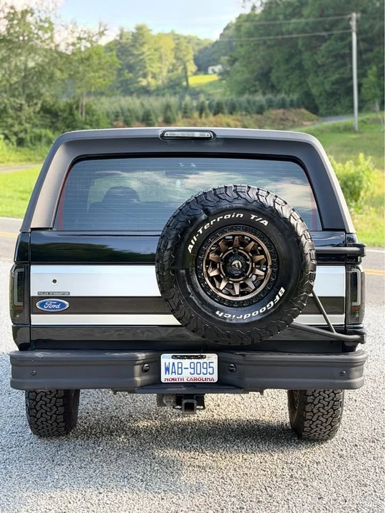 1996 Ford Bronco 5th Gen - Image 6 of 20