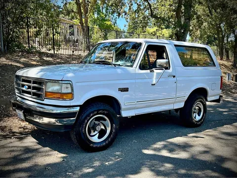 1996 Ford Bronco · XLT