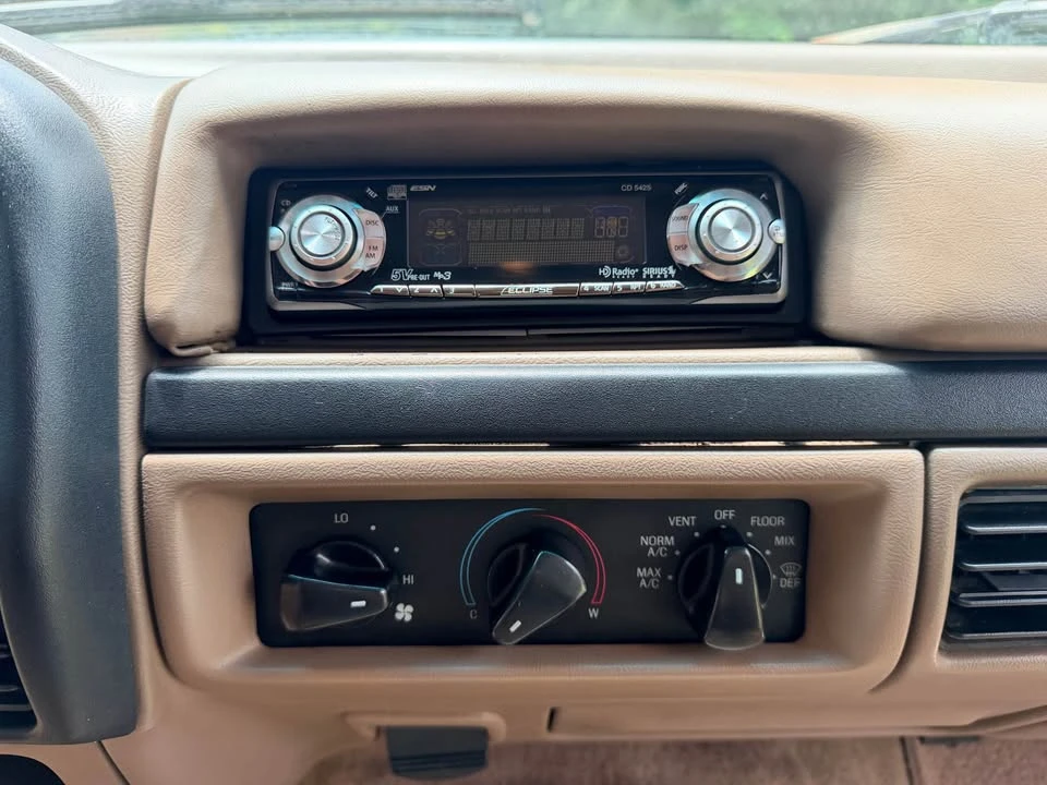 1996 Ford Bronco 5th Gen - Image 14 of 18