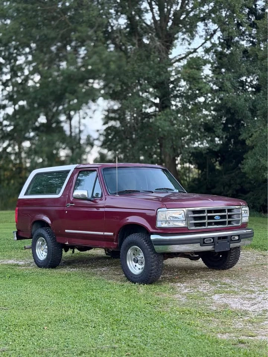 1996 Ford Bronco 5th Gen - Image 2 of 11