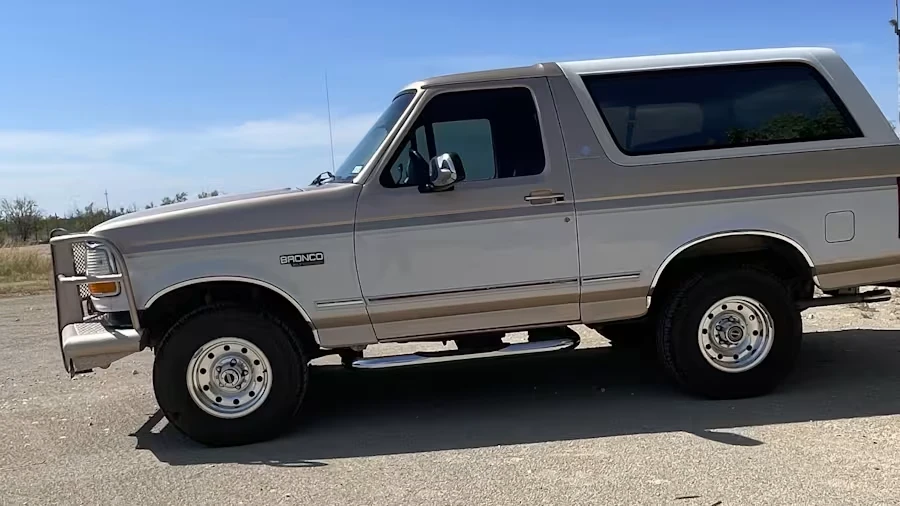 1996 Ford Bronco 5th Gen - Image 5 of 9