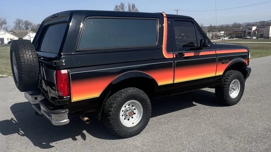 1996 Ford Bronco 5th Gen - Image 3 of 20