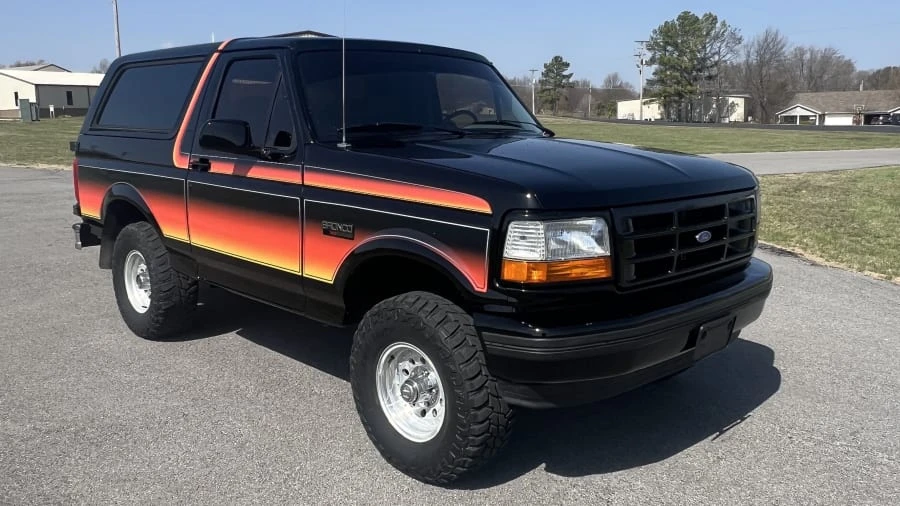 1996 Ford Bronco 5th Gen - Image 8 of 20