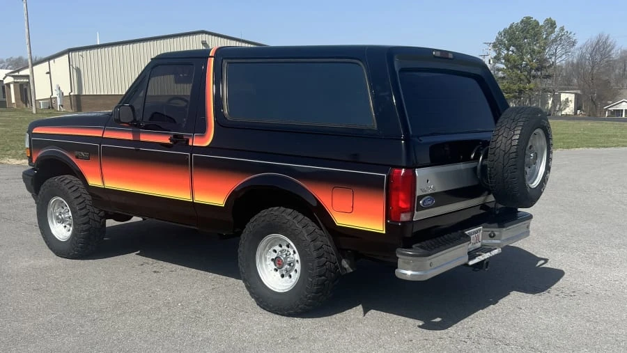 1996 Ford Bronco 5th Gen - Image 13 of 20