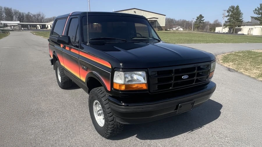 1996 Ford Bronco 5th Gen - Image 6 of 20