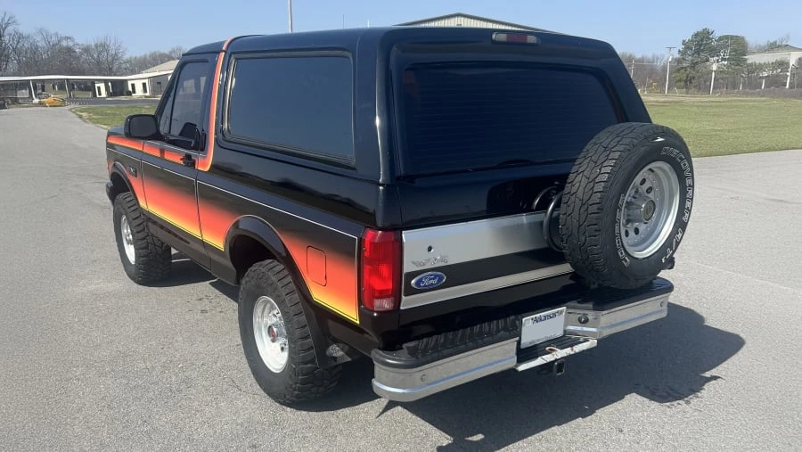 1996 Ford Bronco 5th Gen - Image 12 of 20
