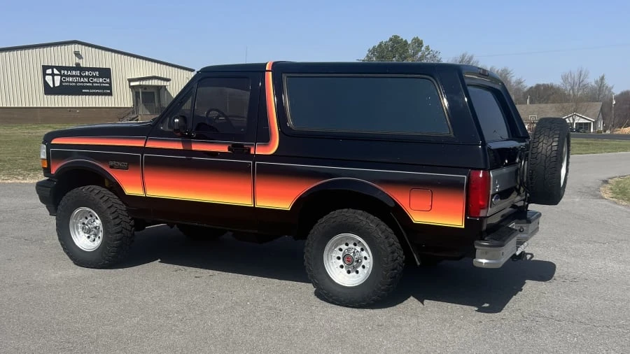 1996 Ford Bronco 5th Gen - Image 7 of 20
