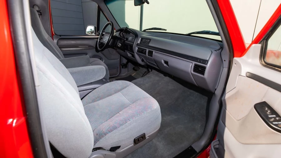 1996 Ford Bronco 5th Gen - Image 5 of 17