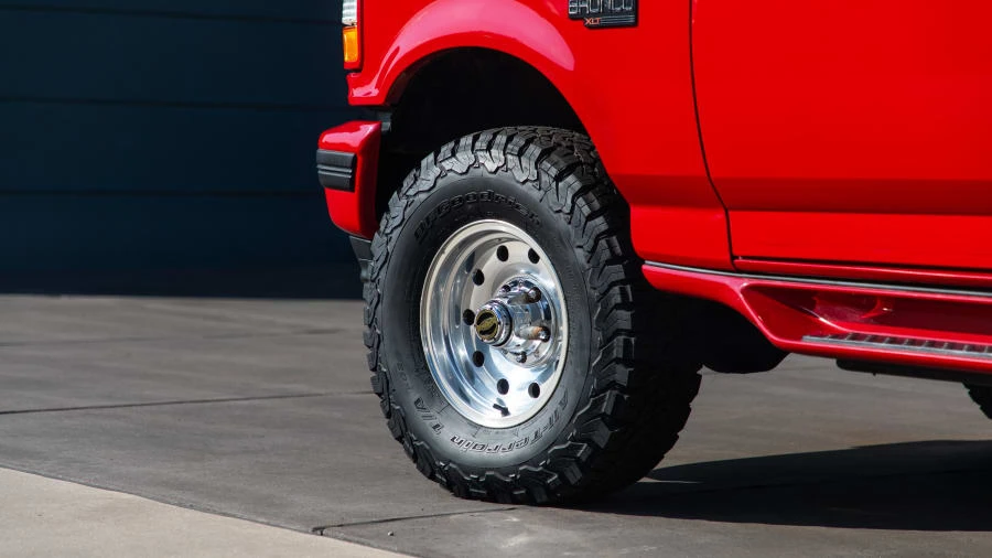 1996 Ford Bronco 5th Gen - Image 11 of 17