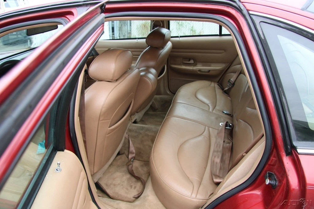 1996 Ford Crown Victoria - Image 20 of 21
