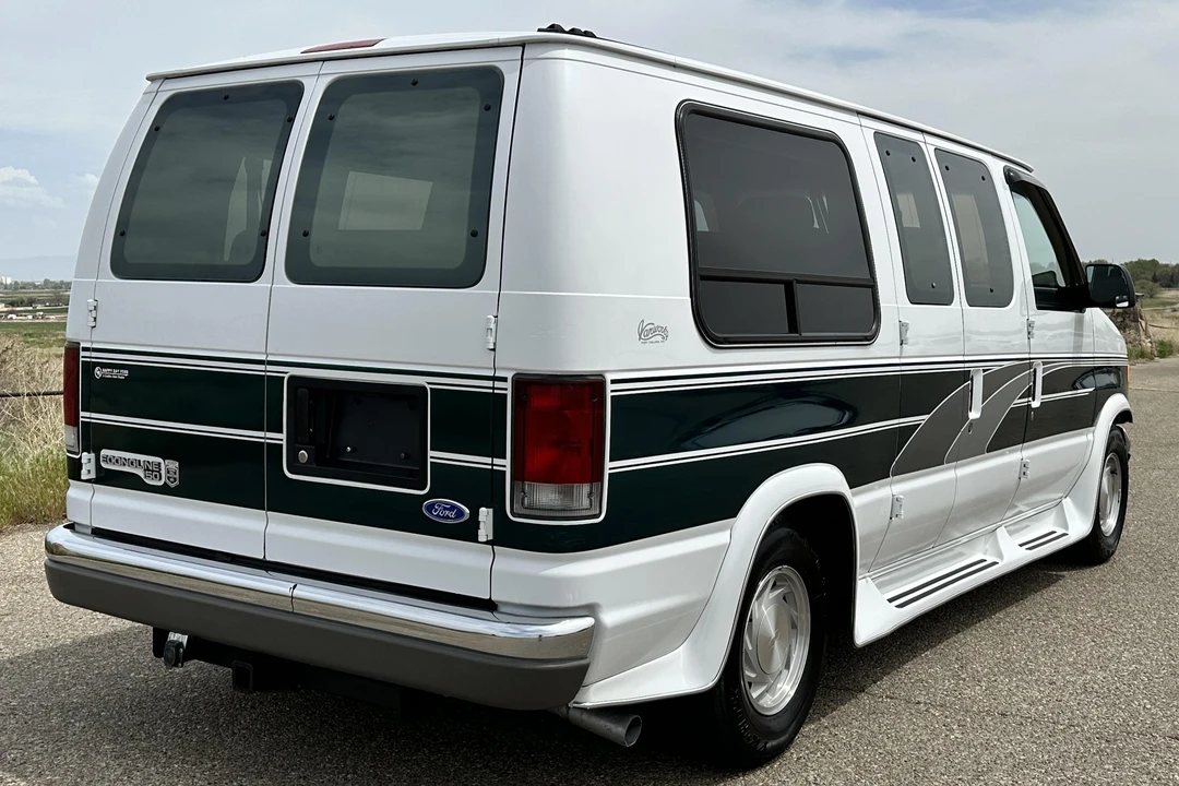 1996 Ford Econoline Van - Image 5 of 31