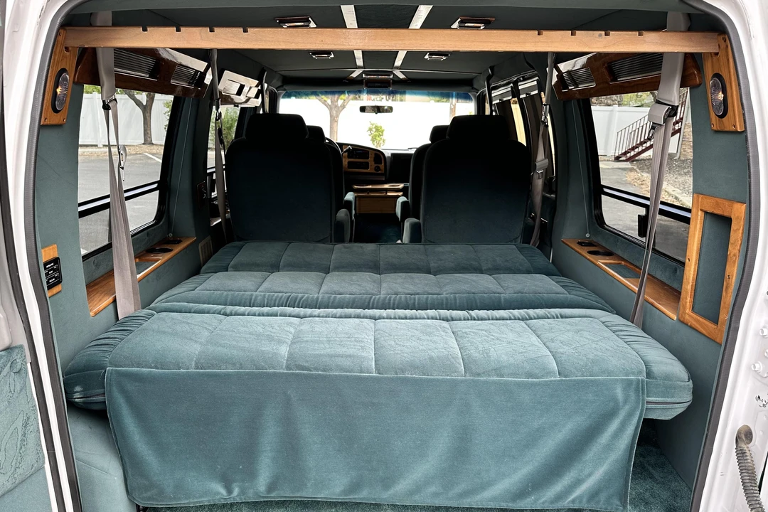 1996 Ford Econoline Van - Image 26 of 31