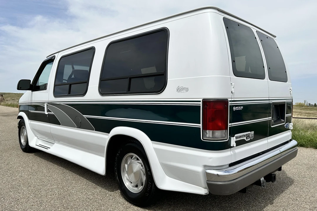 1996 Ford Econoline Van - Image 4 of 31