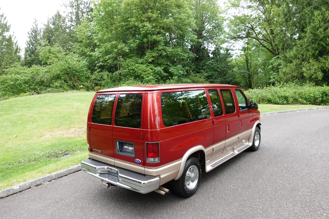 1996 Ford Econoline Van - Image 13 of 31