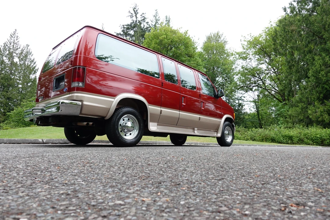 1996 Ford Econoline Van - Image 14 of 31