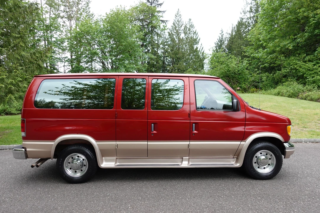 1996 Ford Econoline Van - Image 15 of 31