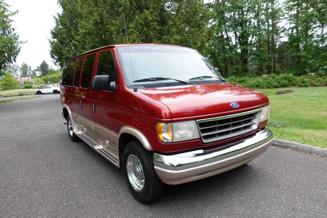 1996 Ford Econoline Van - Image 19 of 31