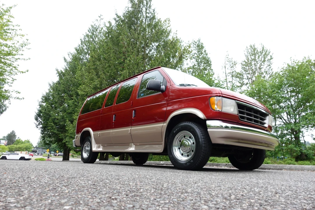 1996 Ford Econoline Van - Image 18 of 31