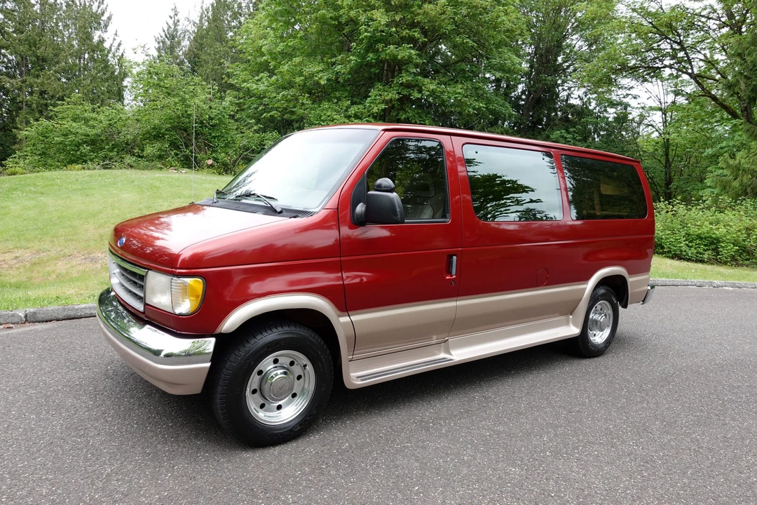 1996 Ford Econoline Van - Image 4 of 31