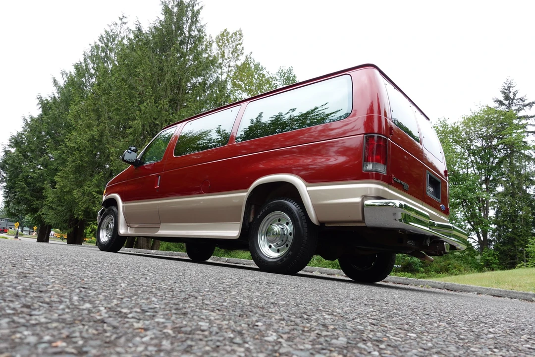 1996 Ford Econoline Van - Image 7 of 31