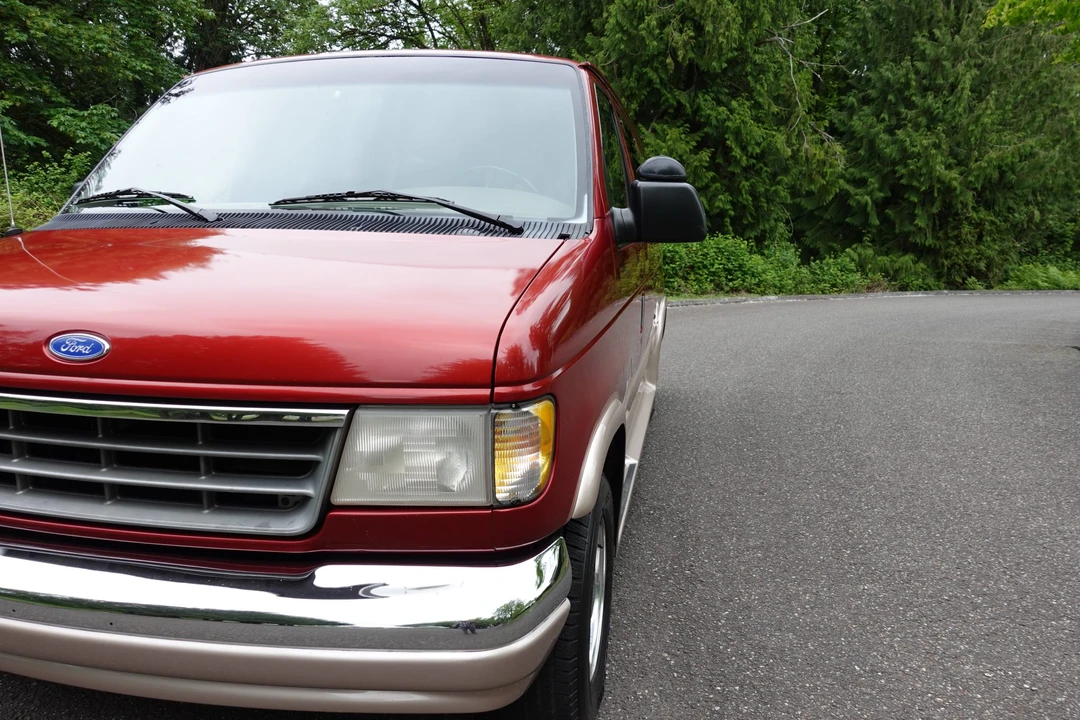 1996 Ford Econoline Van - Image 24 of 31