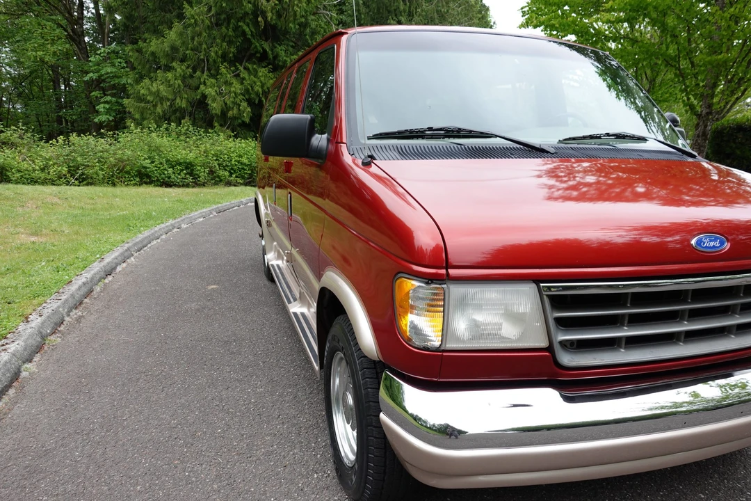 1996 Ford Econoline Van - Image 22 of 31