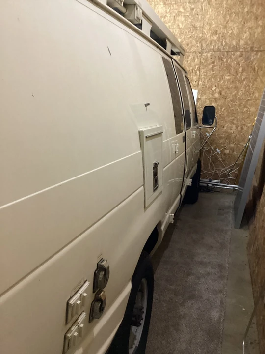 1996 Ford Econoline Van - Image 4 of 4