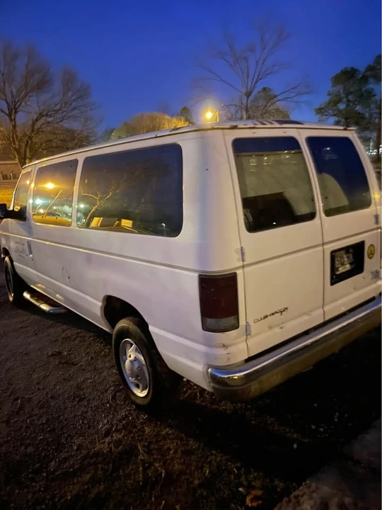 1996 Ford Econoline Van - Image 2 of 7