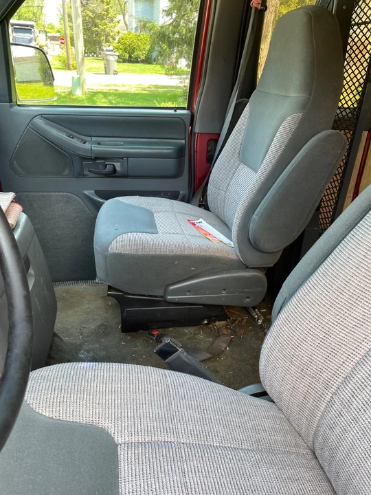 1996 Ford Econoline Van - Image 3 of 4