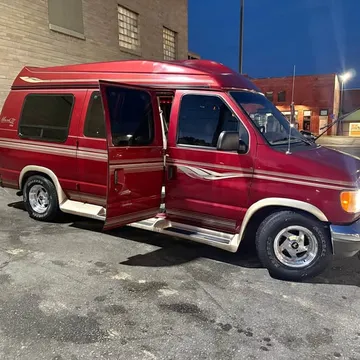 1996 Ford E150 Passenger XLT Van 3D