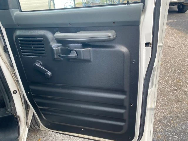1996 Ford Econoline Van - Image 20 of 28