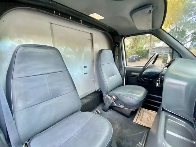 1996 Ford Econoline Van - Image 18 of 28