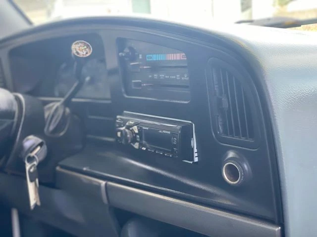 1996 Ford Econoline Van - Image 19 of 28